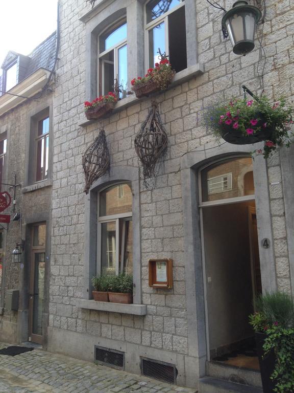 La Tete Ailleurs Hotel Durbuy Buitenkant foto